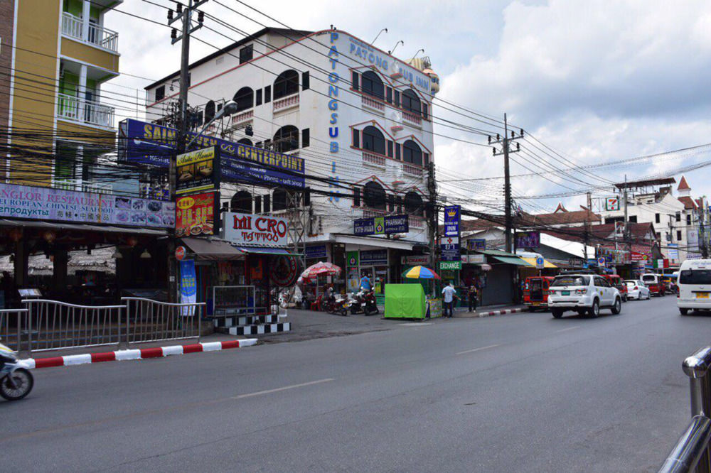 Centre Point Patong Hotel Exterior photo